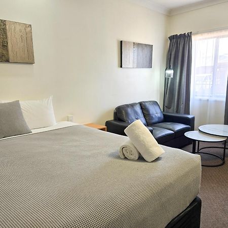 Ascot Lodge Motor Inn Kingaroy Exteriör bild