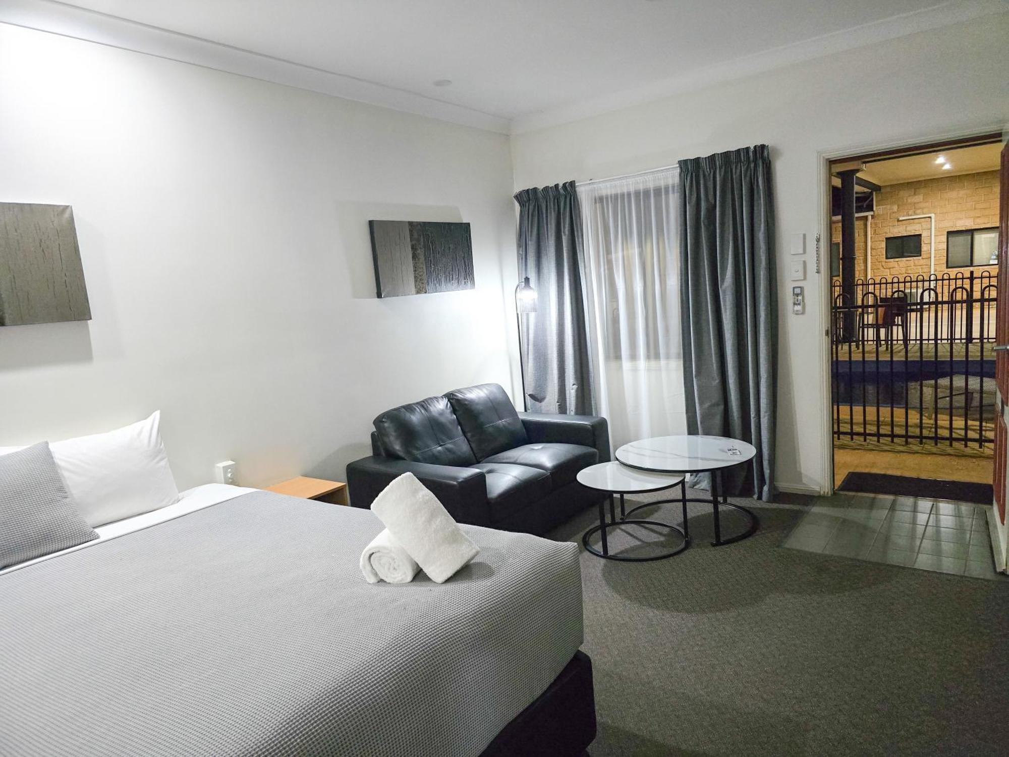 Ascot Lodge Motor Inn Kingaroy Exteriör bild