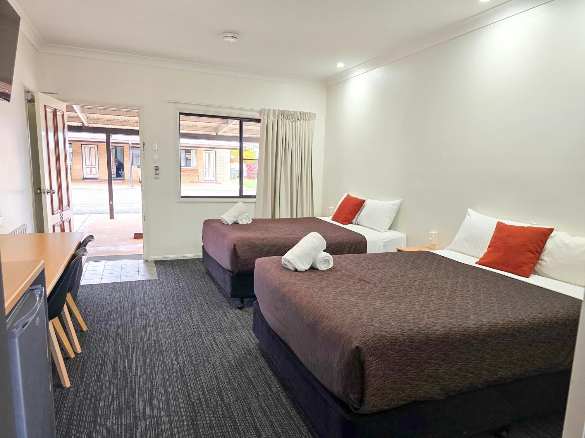 Ascot Lodge Motor Inn Kingaroy Exteriör bild