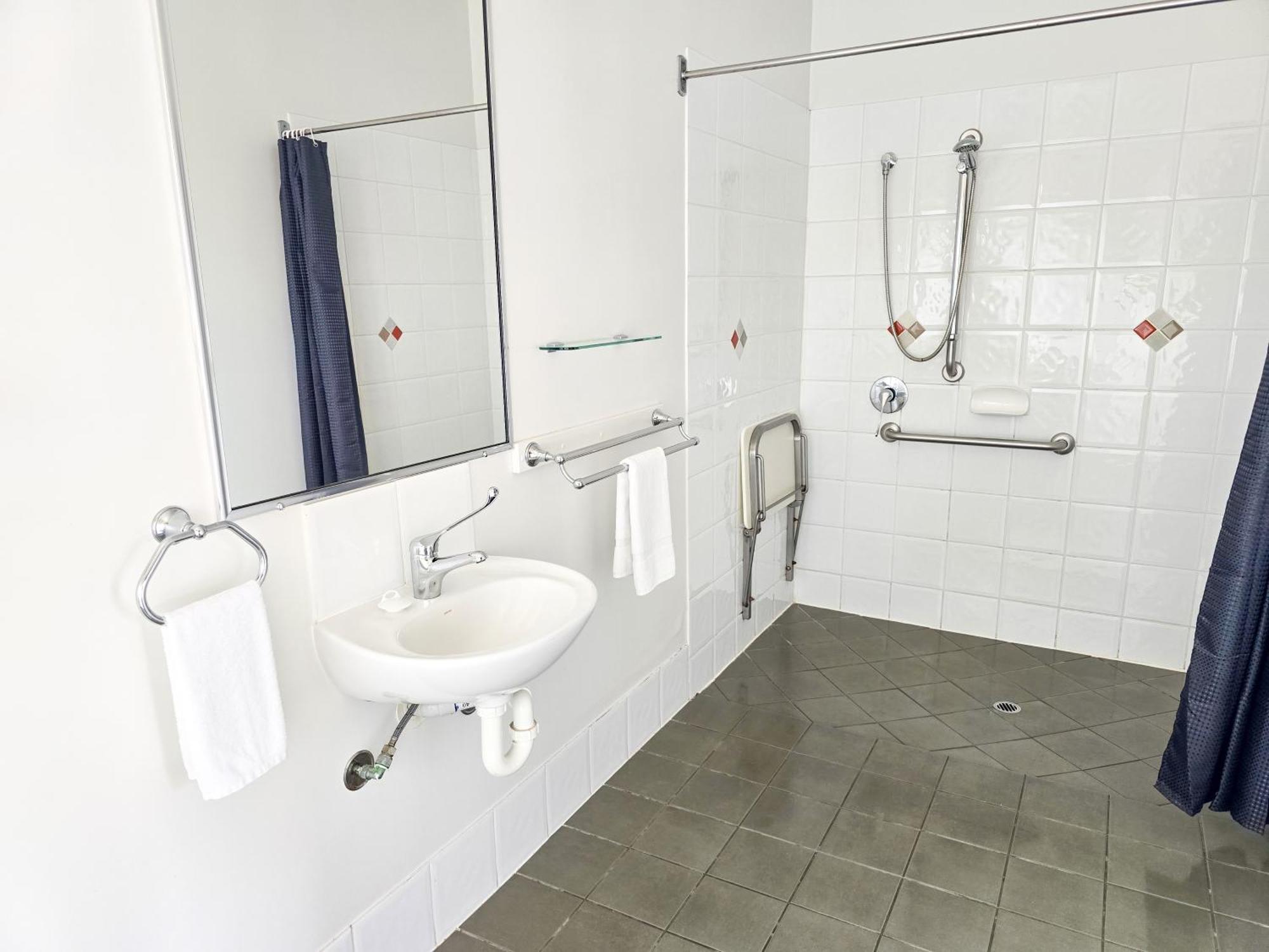 Ascot Lodge Motor Inn Kingaroy Exteriör bild