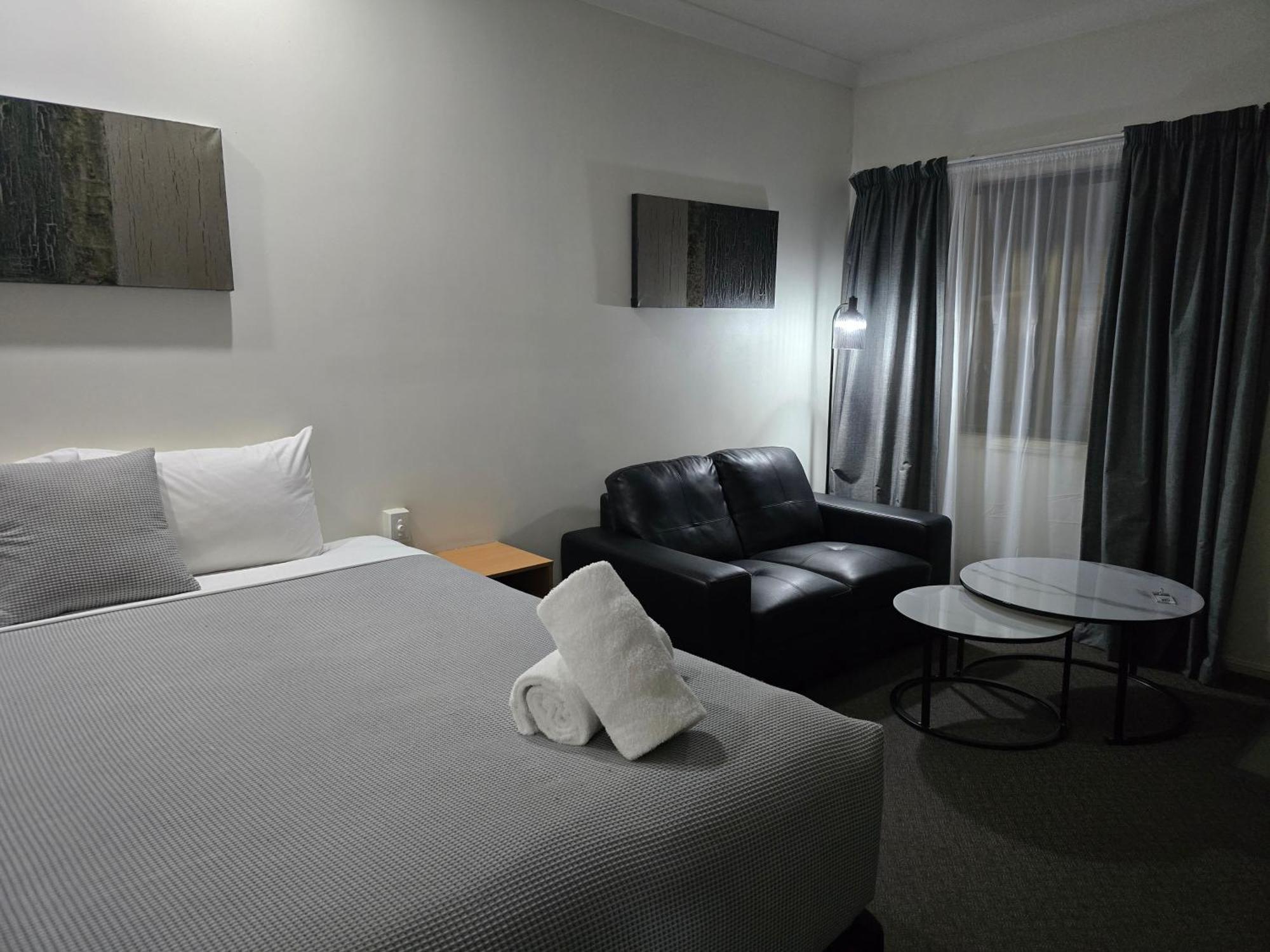 Ascot Lodge Motor Inn Kingaroy Exteriör bild